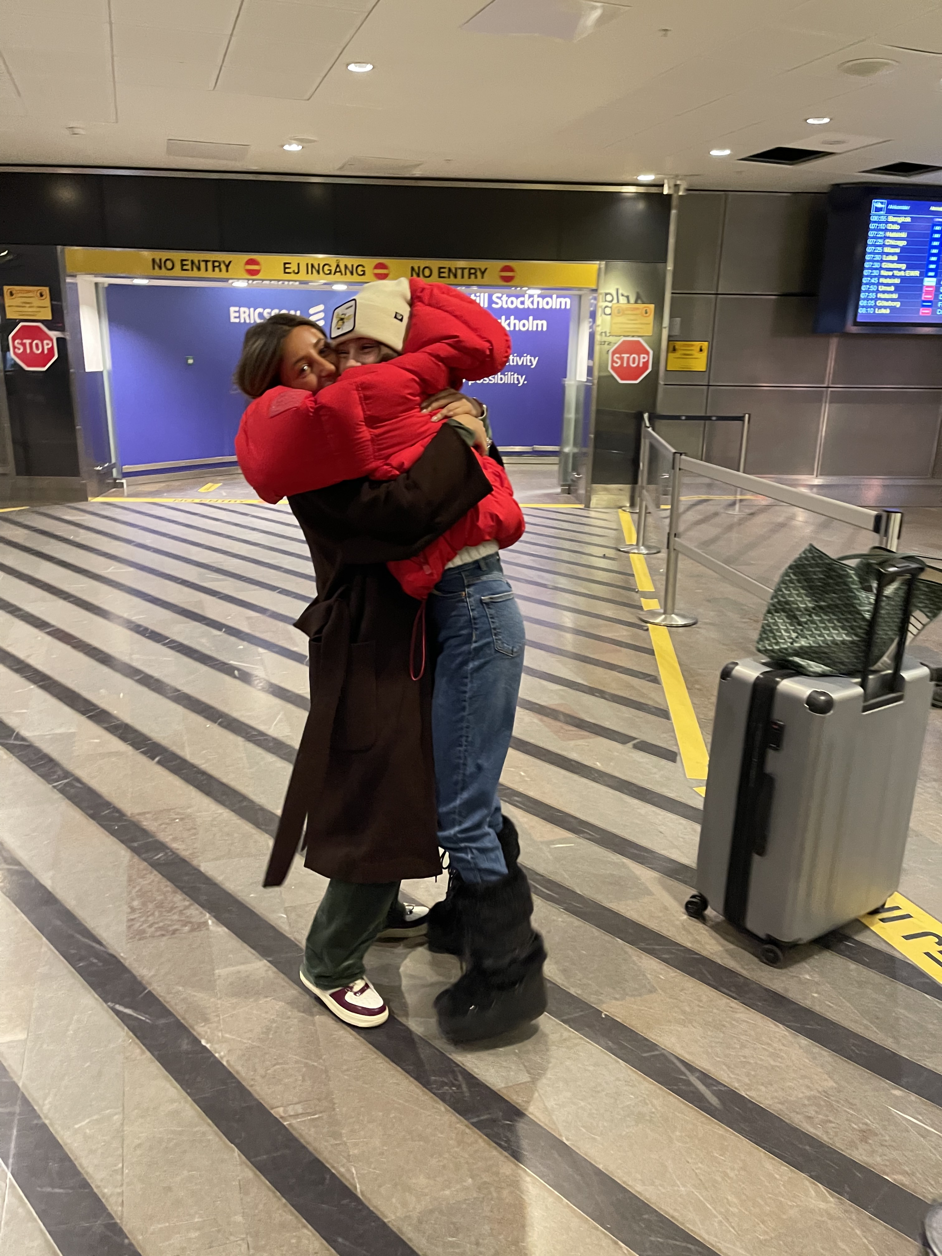 981684FA-A5B1-4173-BF60-8E6CA6CF81EF