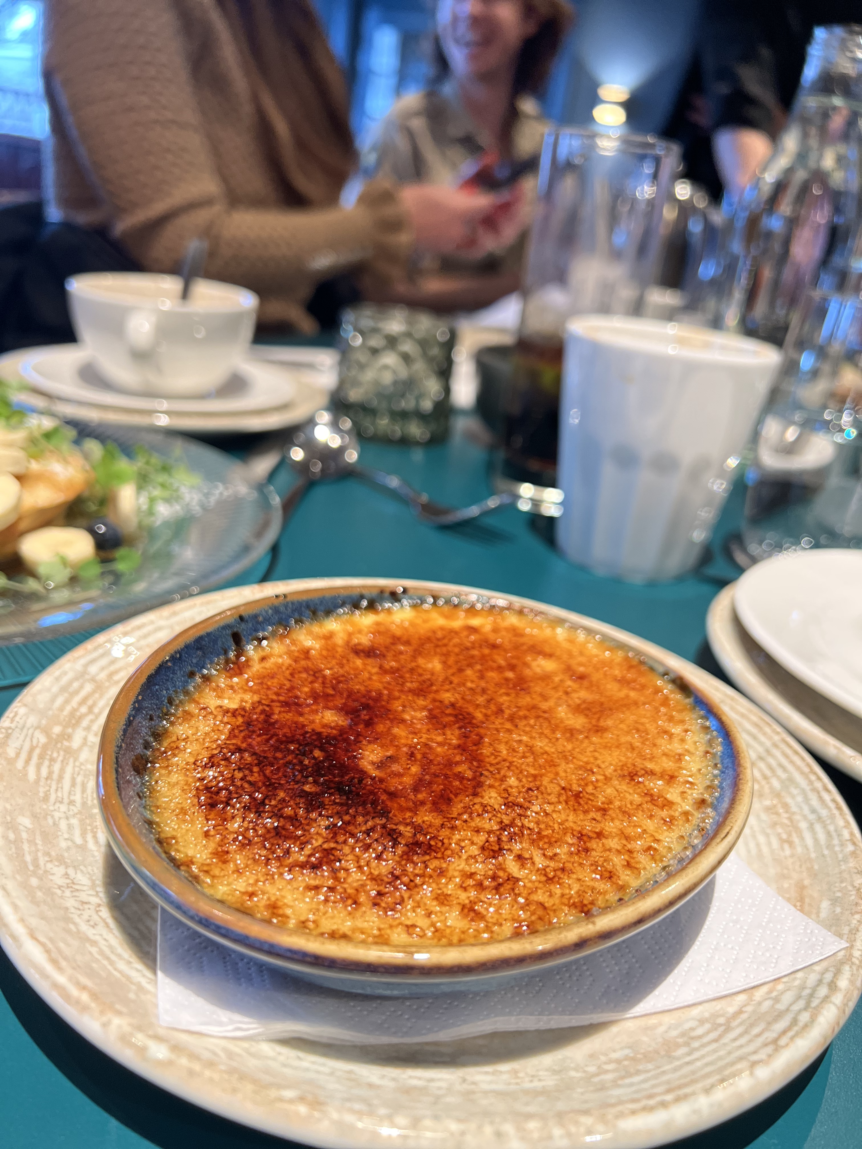 6AEFC4D8-BFAD-4E19-AD41-FF7406E3C93B