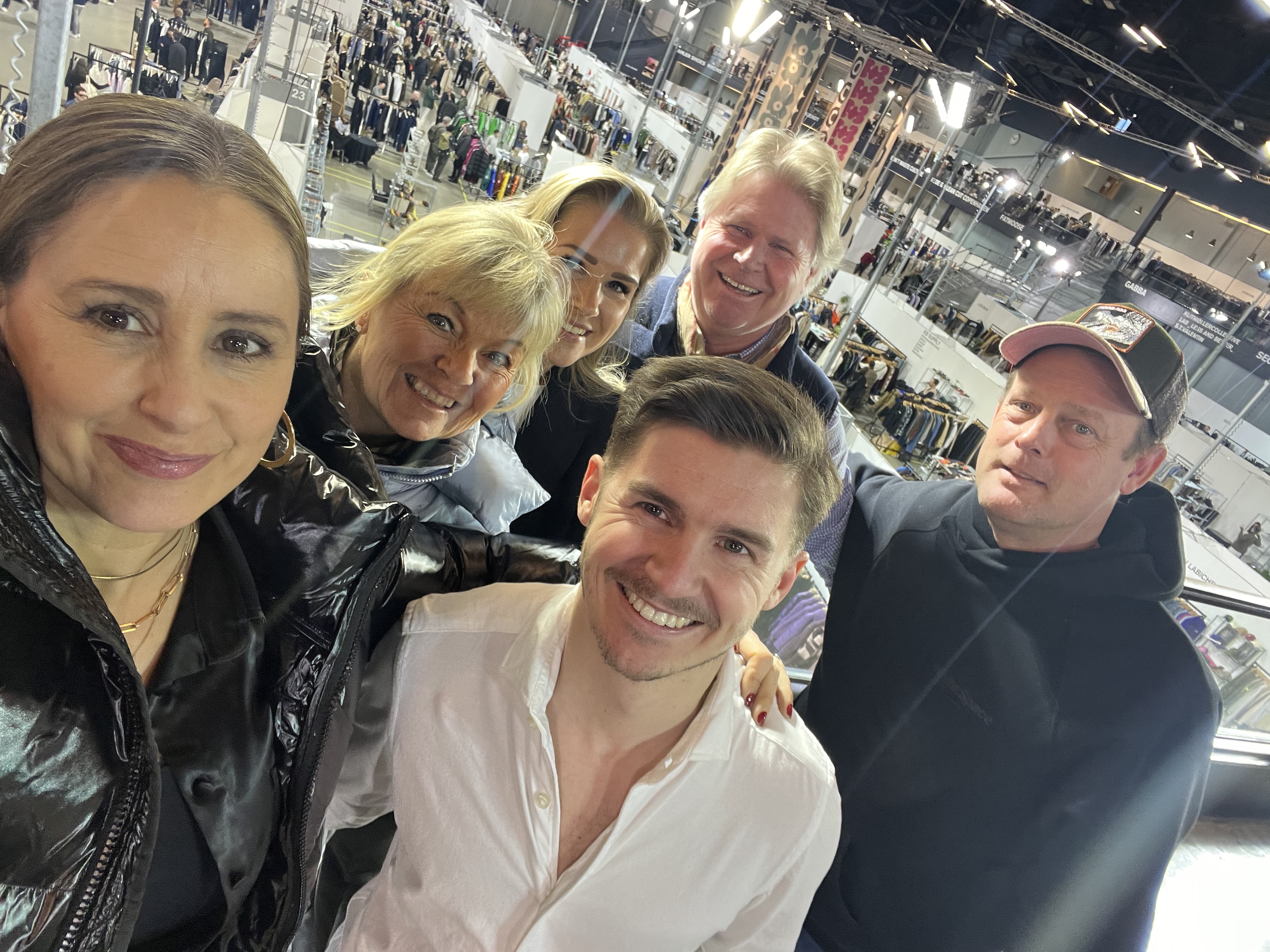 35126E55-753F-4F2F-BF71-C7AC5B2AD301