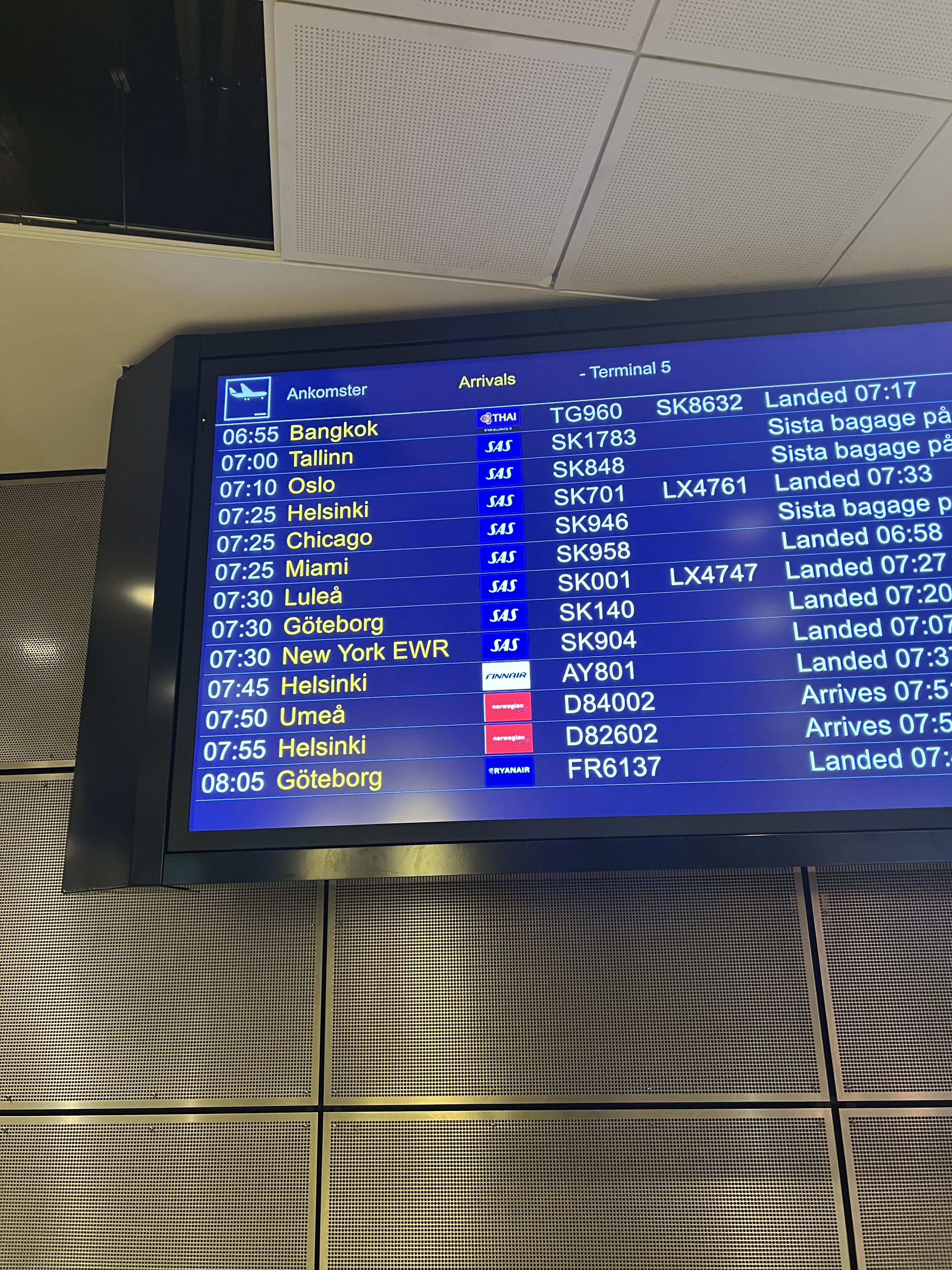 CD1EAAD6-0AE4-4FFD-9160-D7DF0989B182