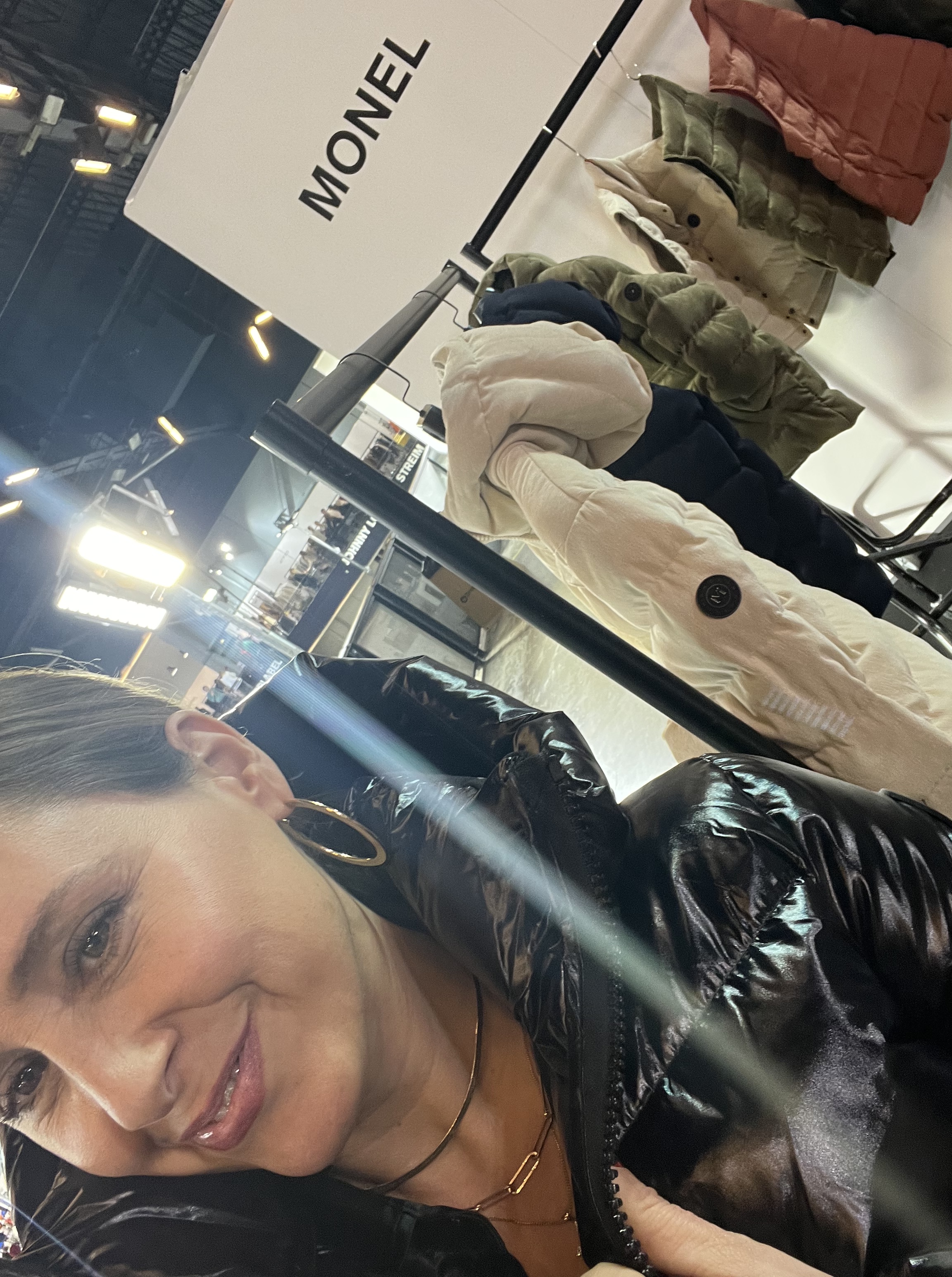 385CE2E4-9FB4-491C-98DD-DCD0FC798E8B