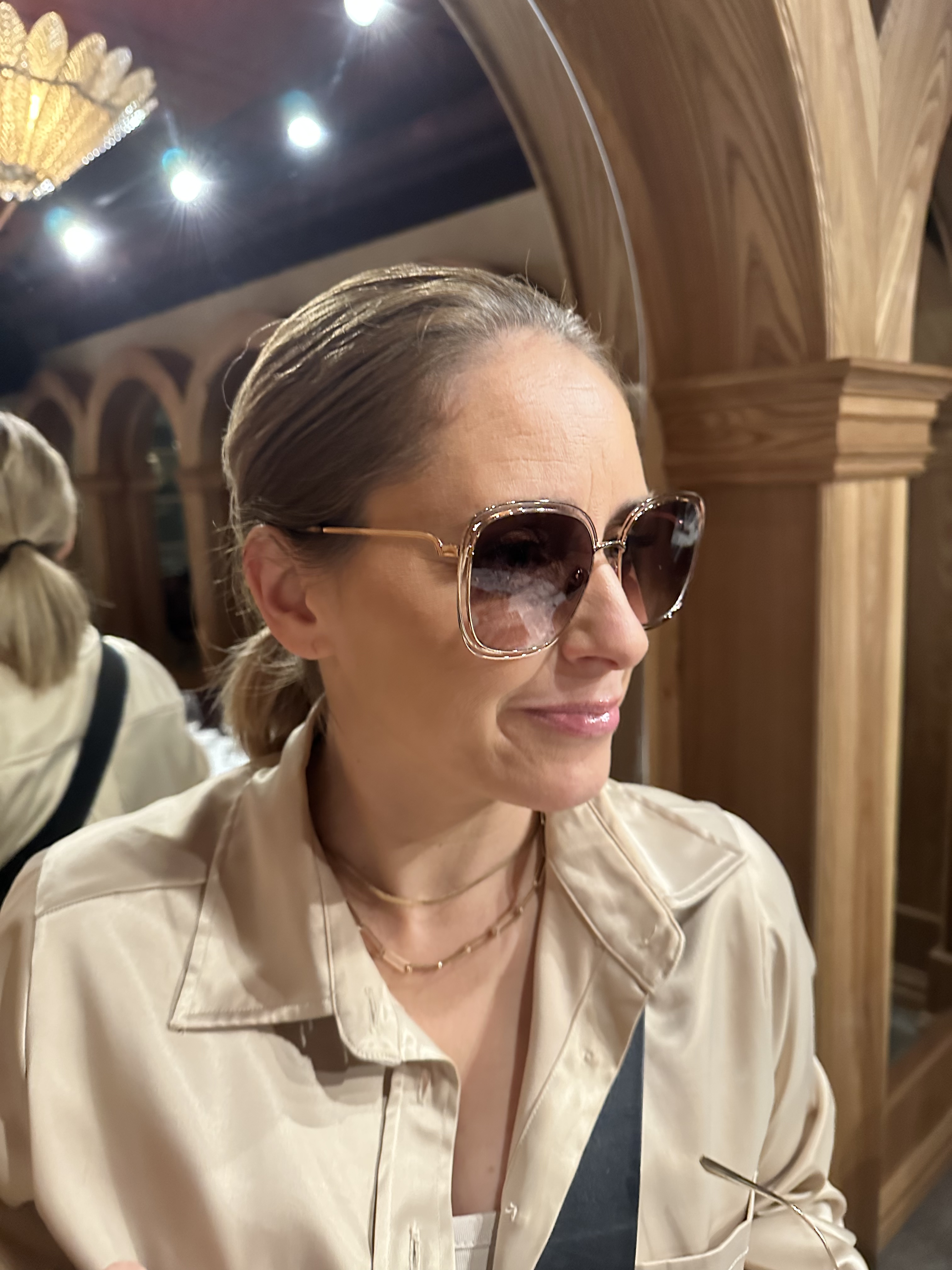 89892347-1FCE-4A85-9932-21902D8553BB