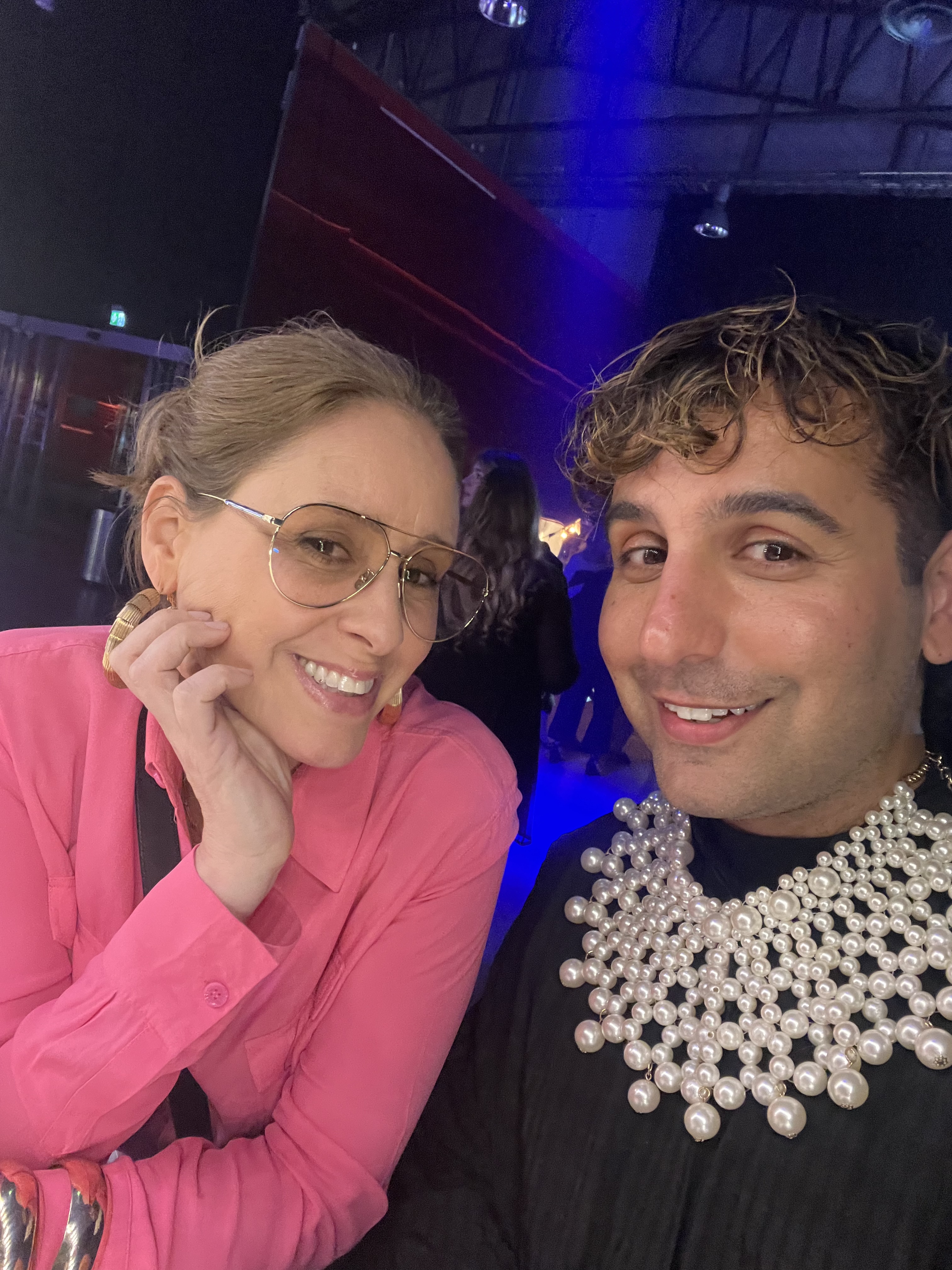 87A98196-3894-4D78-8787-433EDCB92AAF